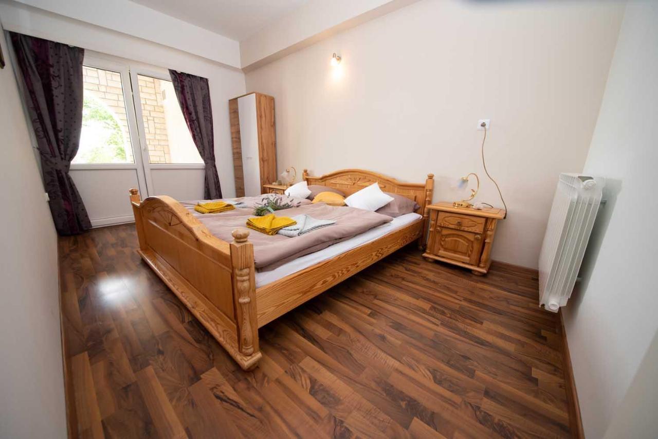 Apartman Mjeda คาสตาฟ ภายนอก รูปภาพ
